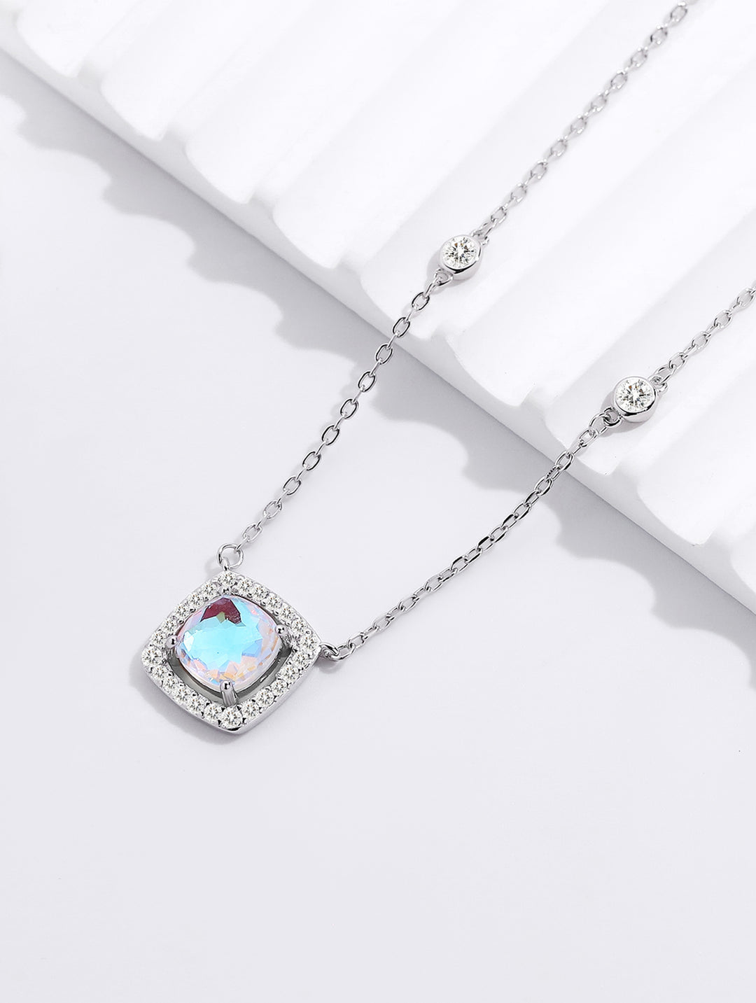 Square Chain