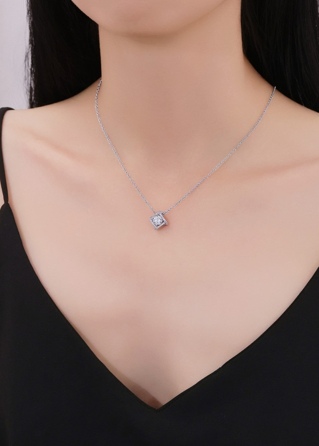 Solitaire Chain (IJ1856)